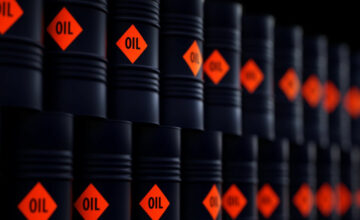 На мировых рынках подешевела нефть