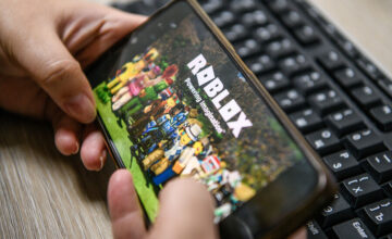 «ChatGPT» и «Roblox» в августе попадут под особо строгий контроль Европейского союза