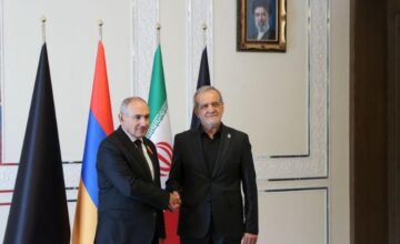Пезешкиан встретился с Пашиняном