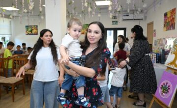 Лейла Алиева встретилась с воспитанниками детского дома социального обслуживания в Шеки – ФОТО