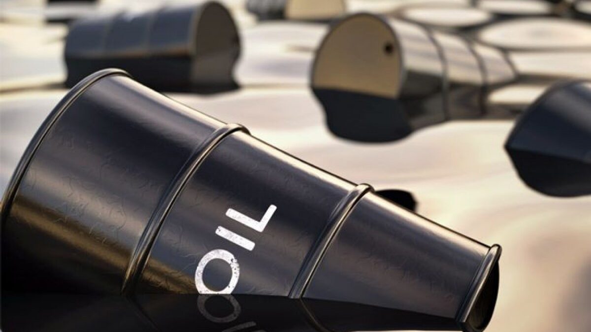 Нефть на мировых рынках подешевела