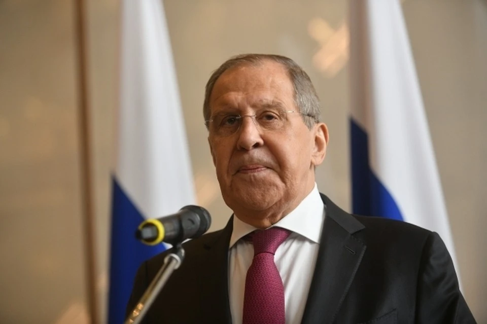 Лавров: отправка оружия Украине неприемлема