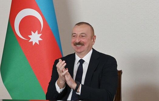 Слова журналистки рассмешили Президента – Видео