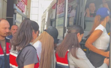 В Турции 11 известных личностей сдали положительный тест на наркотики