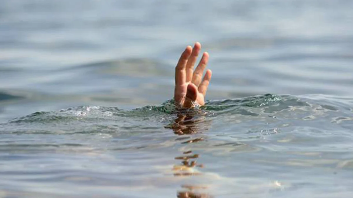 В Мардакяне один из двух утонувших в море спасен, поиски другого продолжаются
