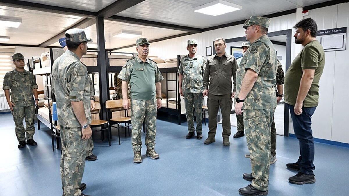 Руководство МО осмотрело новые военные объекты в подразделениях ПВО — ВИДЕО