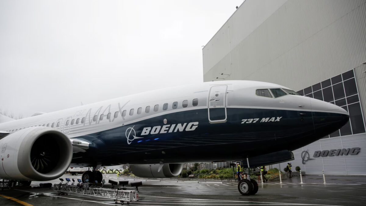 FAA потребовало провести проверку самолетов Boeing 737 MAX