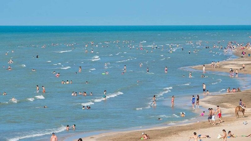 Завтра на пляжах будет 27 градусов тепла