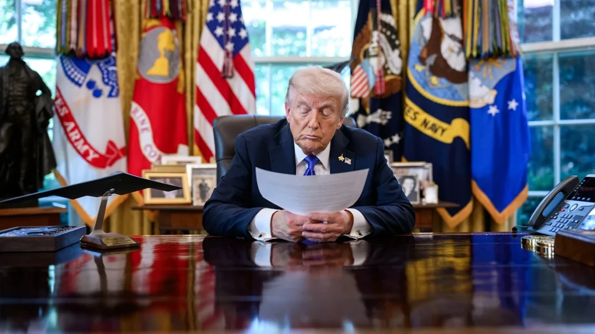 Иранский кризис на фронте Трампа! Спор о войне в Белом доме