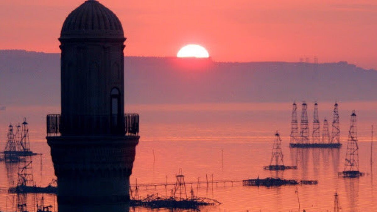 Азербайджанская нефть подорожала