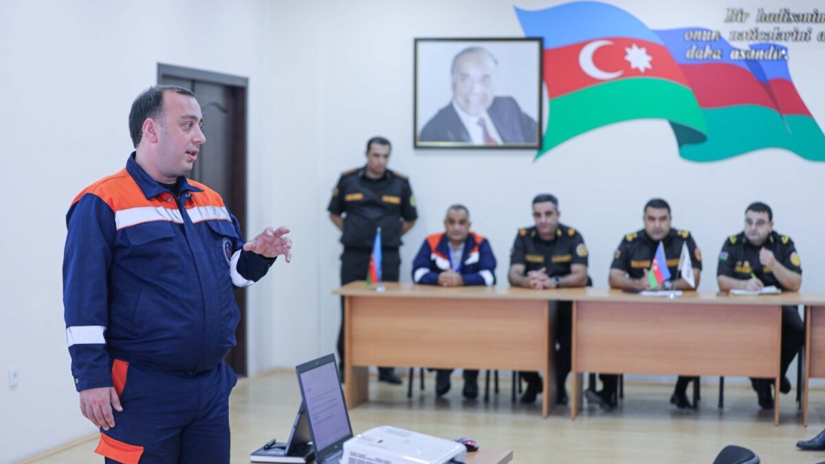 Нефтяники Балаханы и сотрудники МЧС проводят совместные профилактические семинары по пожарной безопасности