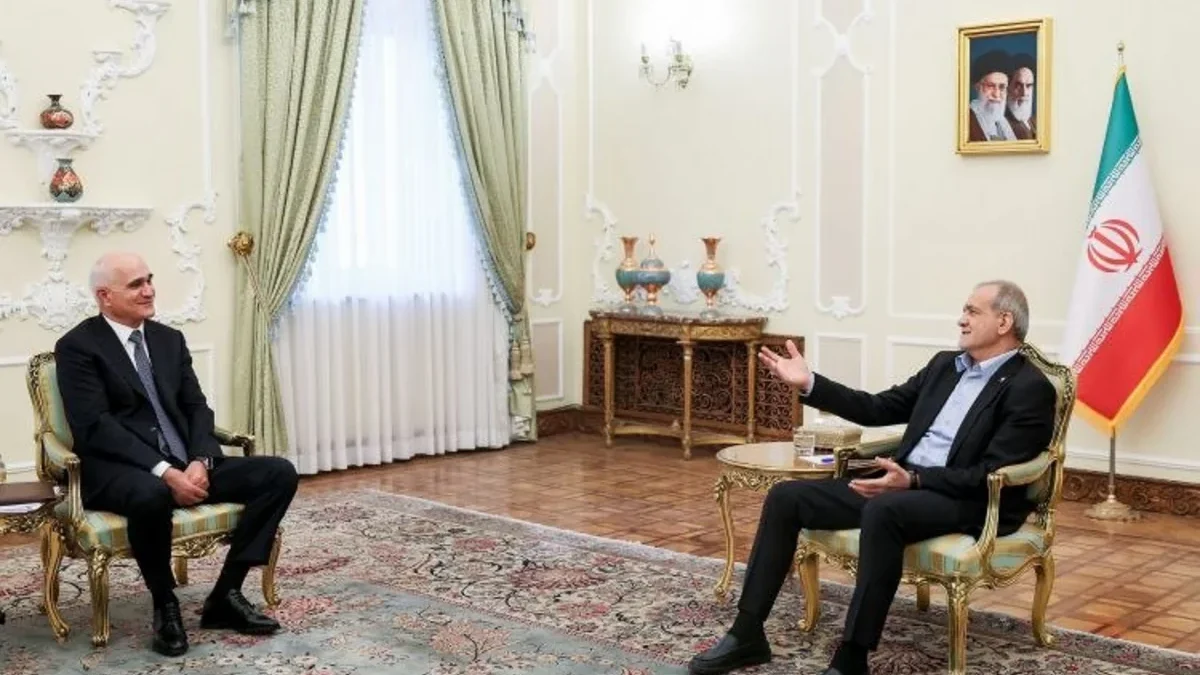 Шахин Мустафаев встретился с президентом Ирана