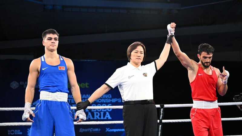 2 азербайджанских боксера начали чемпионат Европы с победы