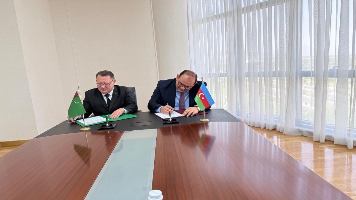 Между Азербайджаном и Туркменистаном проведены консульские консультации