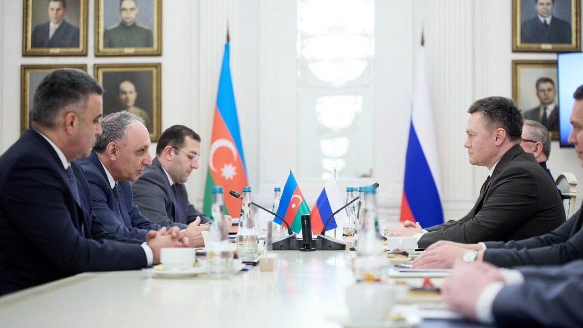 Кямран Алиев встретился в Москве с председателем Верховного суда России