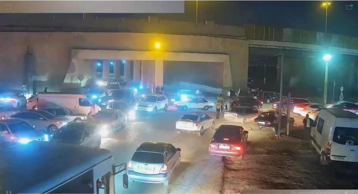 В Сураханском районе ограничено движение транспорта в связи с ремонтными работами