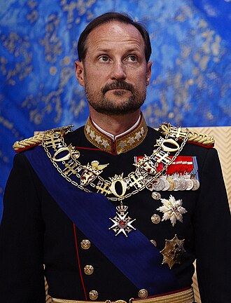 Король Норвегии Хокон VIII принес присягу