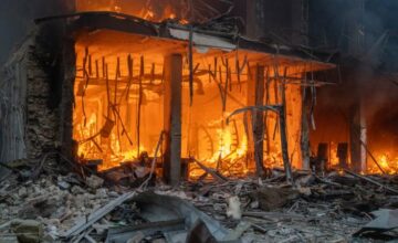 В результате воздушной атаки России на Киев погибли два человека, 10 получили ранения