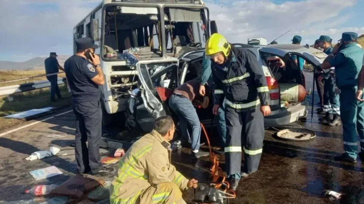 В Армении в результате ДТП погибли 5 человек