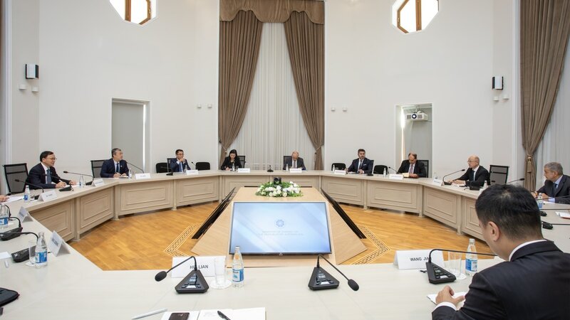 Обсуждены энергетические проекты между Азербайджаном и Китаем