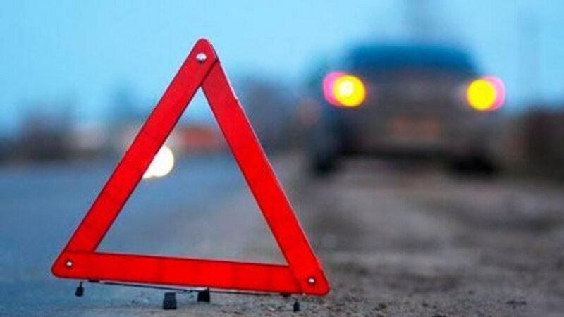 На дороге Баку-Газах «Mercedes Vito» врезался в «КамАЗ», есть погибший