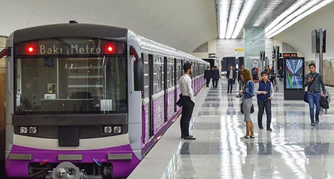 Интервал движения поездов в Бакинском метрополитене сокращается до 2 минут