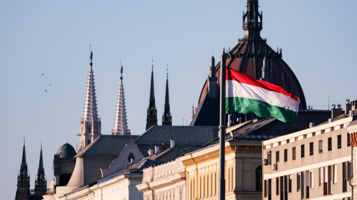 Венгрия отменила вето: переговоры Украины и Молдовы о вступлении в ЕС возобновляются