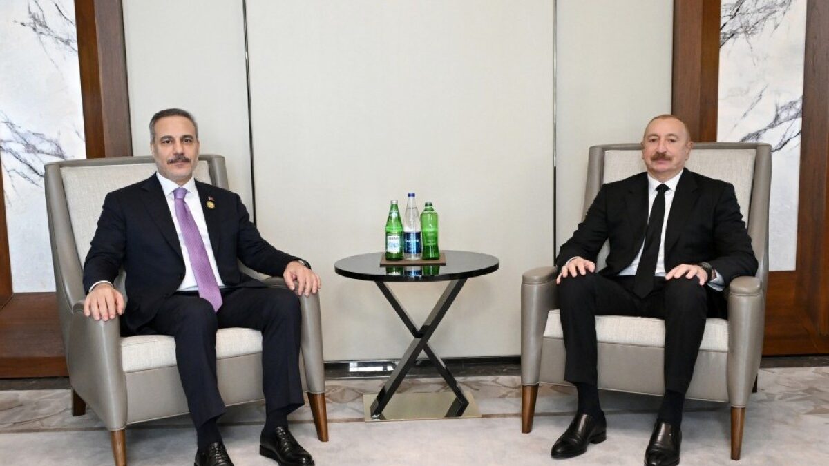 Президент Ильхам Алиев принял Хакана Фидана