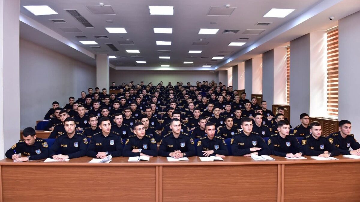 В Академии полиции проводятся занятия с участием специалистов