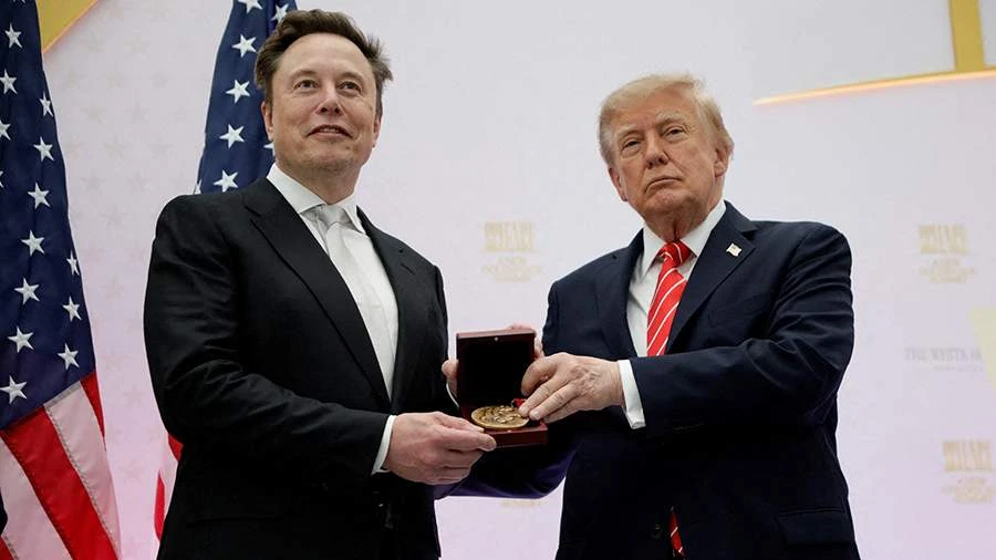 Трамп наградил Маска Национальной медалью науки
