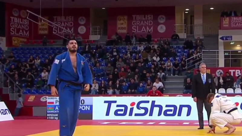 Джамал Гамзатханов начал чемпионат мира с победы
