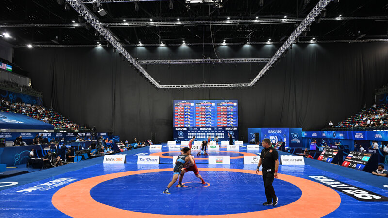 Четыре азербайджанских борца начнут борьбу на чемпионате мира