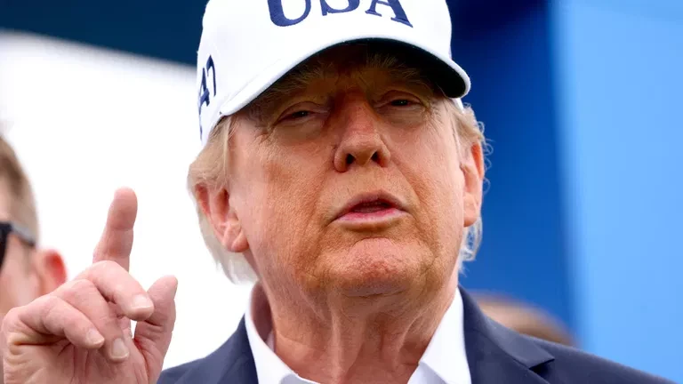 Рейтинг Трампа упал до 31%