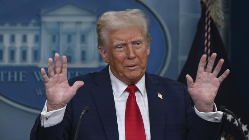 Трамп раскритиковал Украину за удары по нефтеперерабатывающим заводам в России